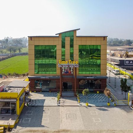 Lime Tree Hotel And Banquet Vrindāvan Dış mekan fotoğraf