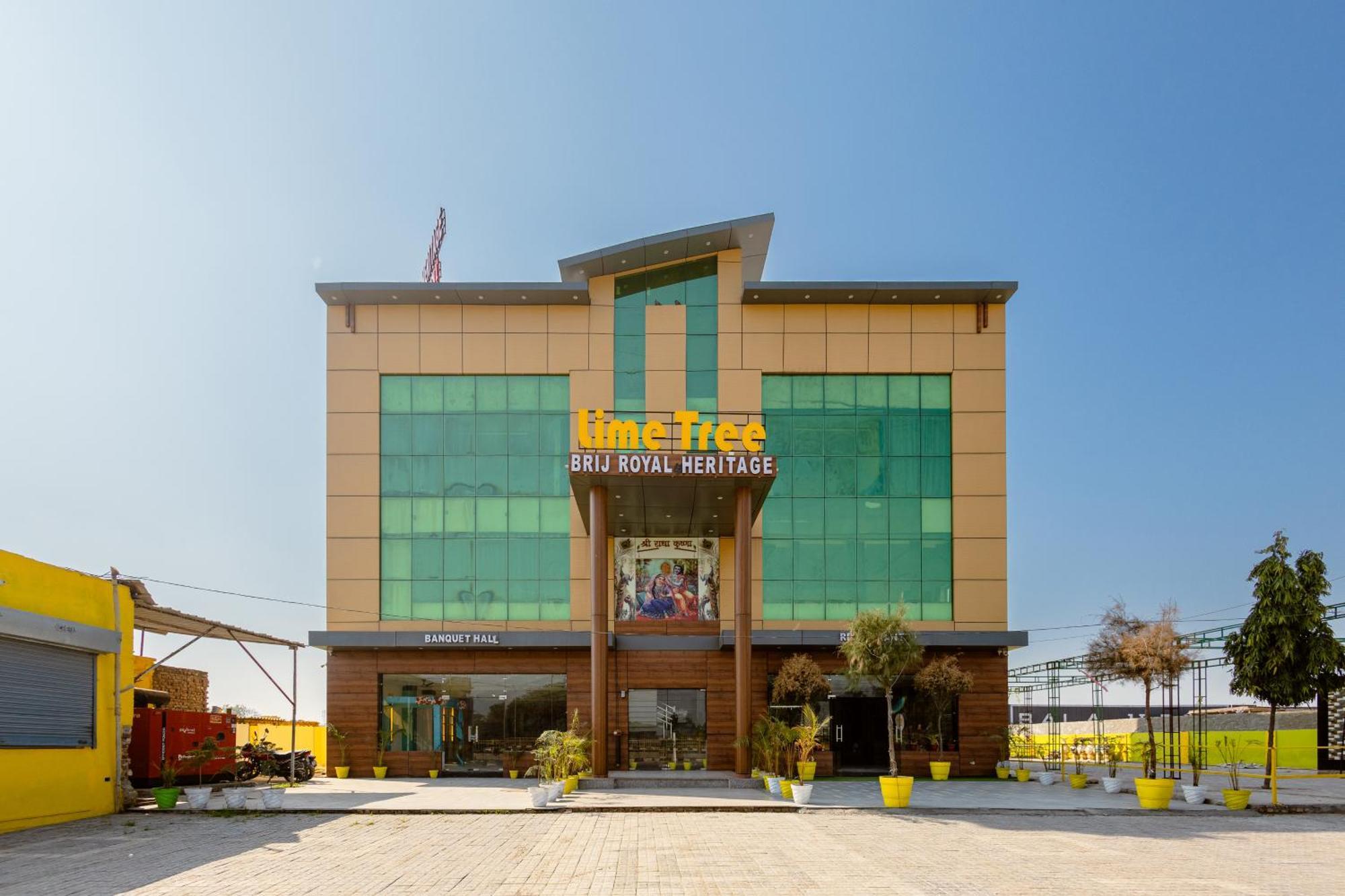 Lime Tree Hotel And Banquet Vrindāvan Dış mekan fotoğraf