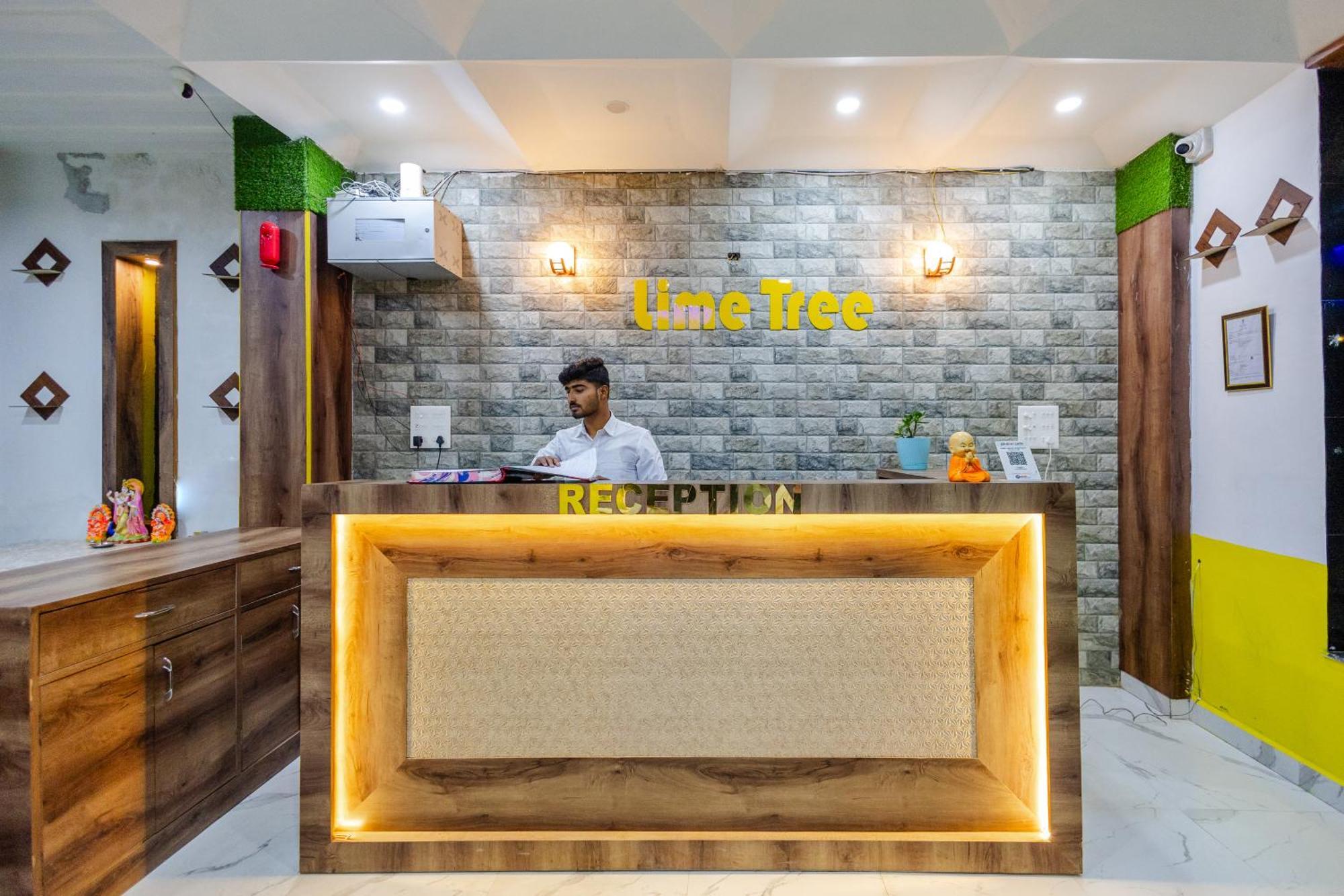Lime Tree Hotel And Banquet Vrindāvan Dış mekan fotoğraf