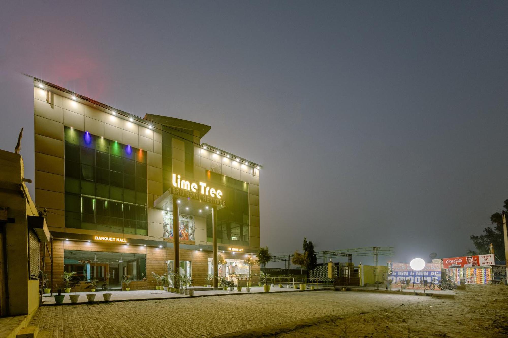 Lime Tree Hotel And Banquet Vrindāvan Dış mekan fotoğraf