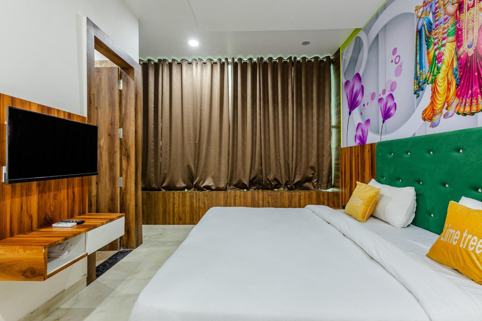 Lime Tree Hotel And Banquet Vrindāvan Dış mekan fotoğraf