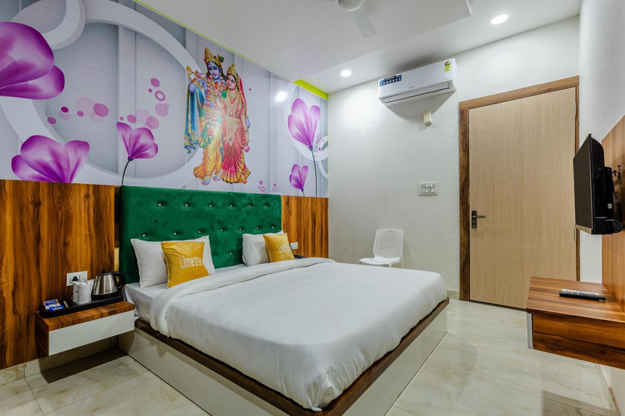 Lime Tree Hotel And Banquet Vrindāvan Dış mekan fotoğraf