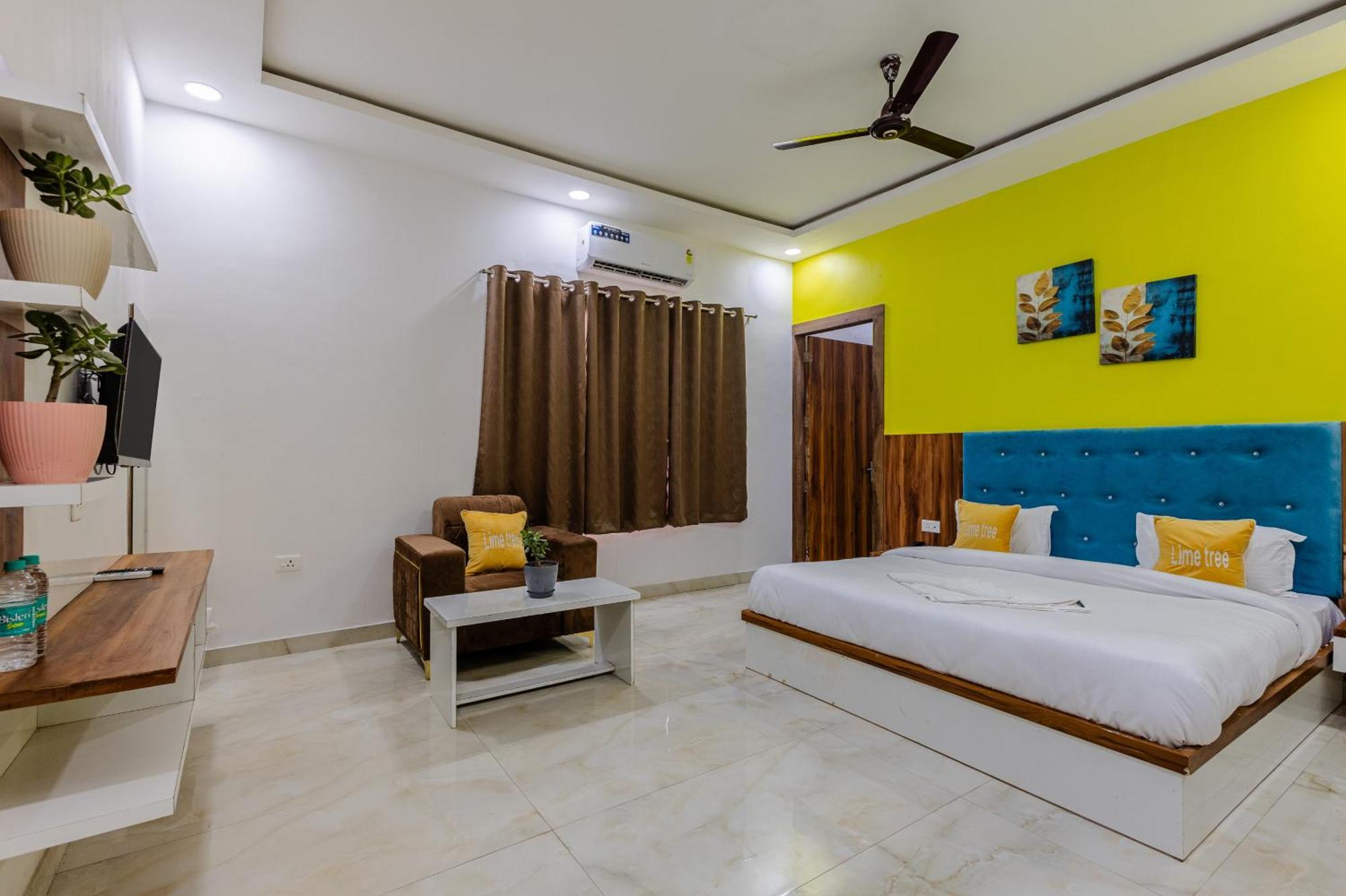 Lime Tree Hotel And Banquet Vrindāvan Dış mekan fotoğraf