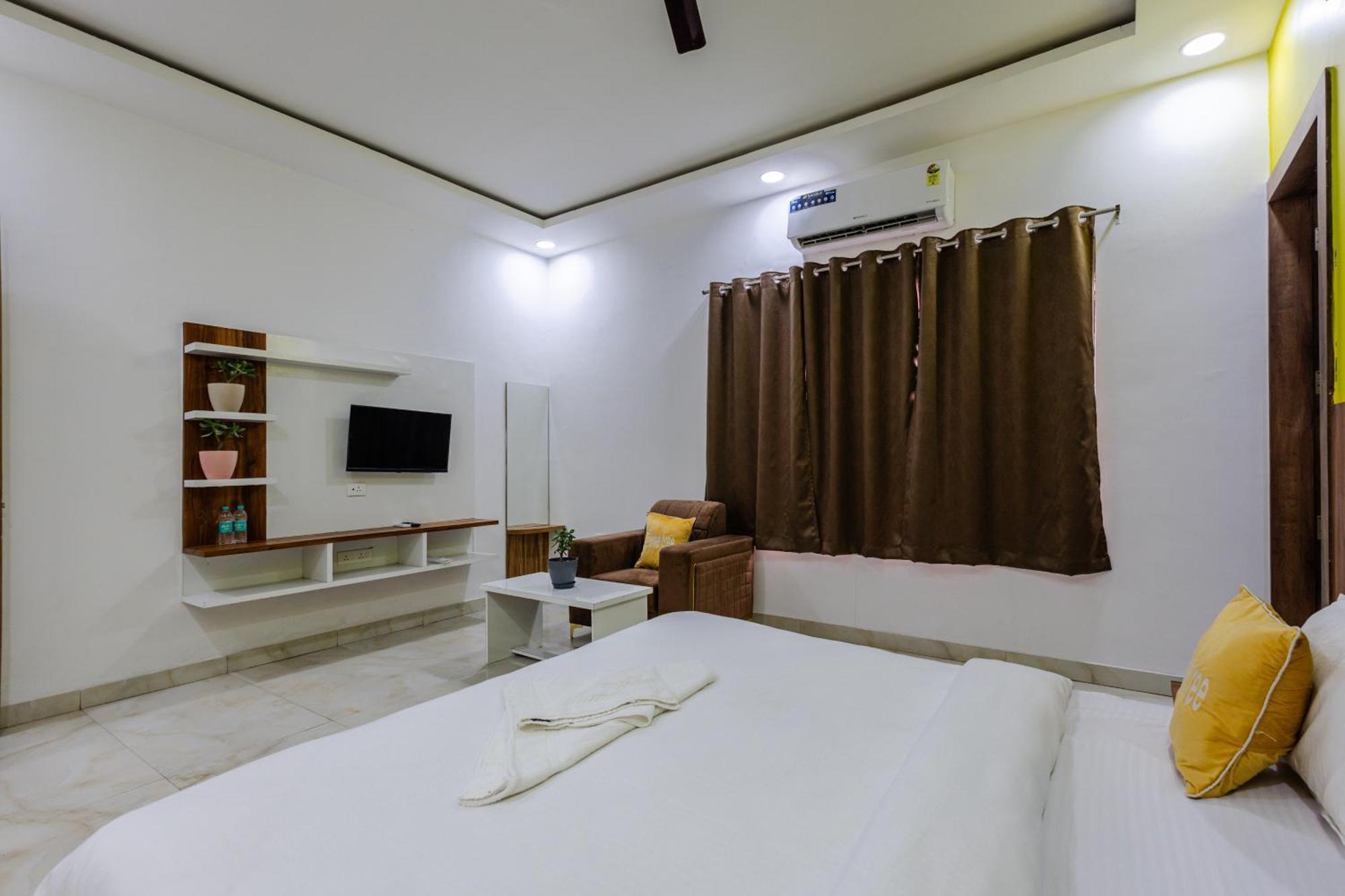 Lime Tree Hotel And Banquet Vrindāvan Dış mekan fotoğraf